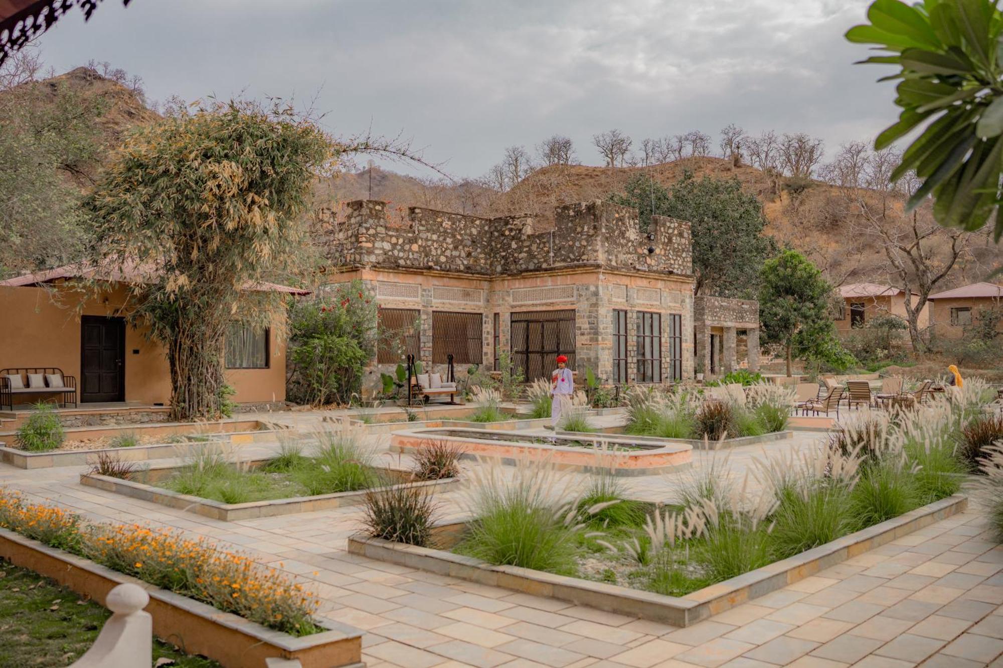 Aloof Jungle Lodge Ghānerao Екстериор снимка