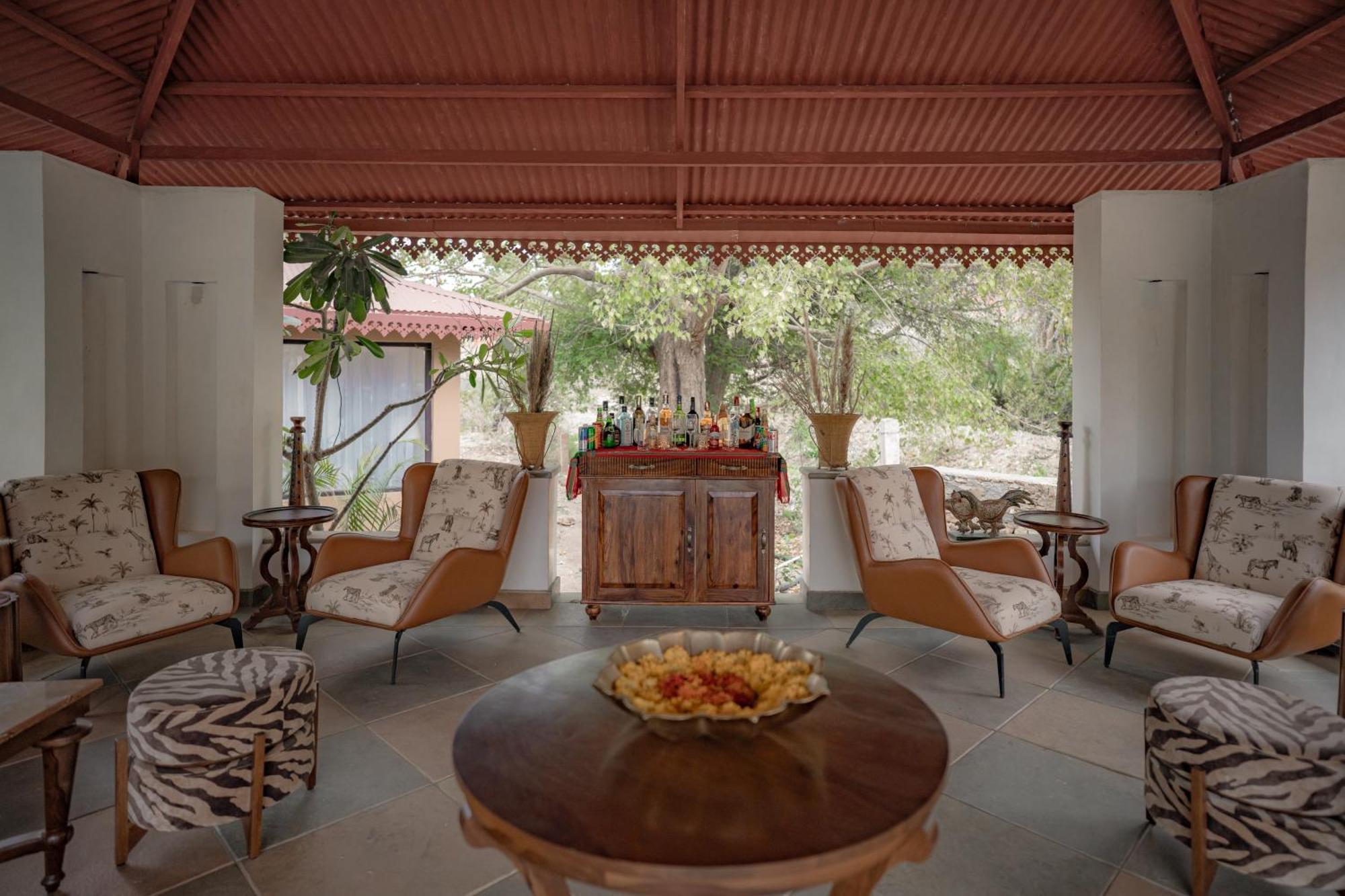 Aloof Jungle Lodge Ghānerao Екстериор снимка