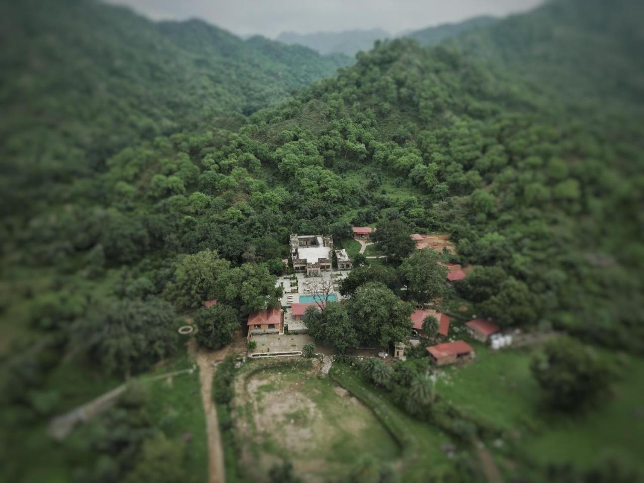 Aloof Jungle Lodge Ghānerao Екстериор снимка